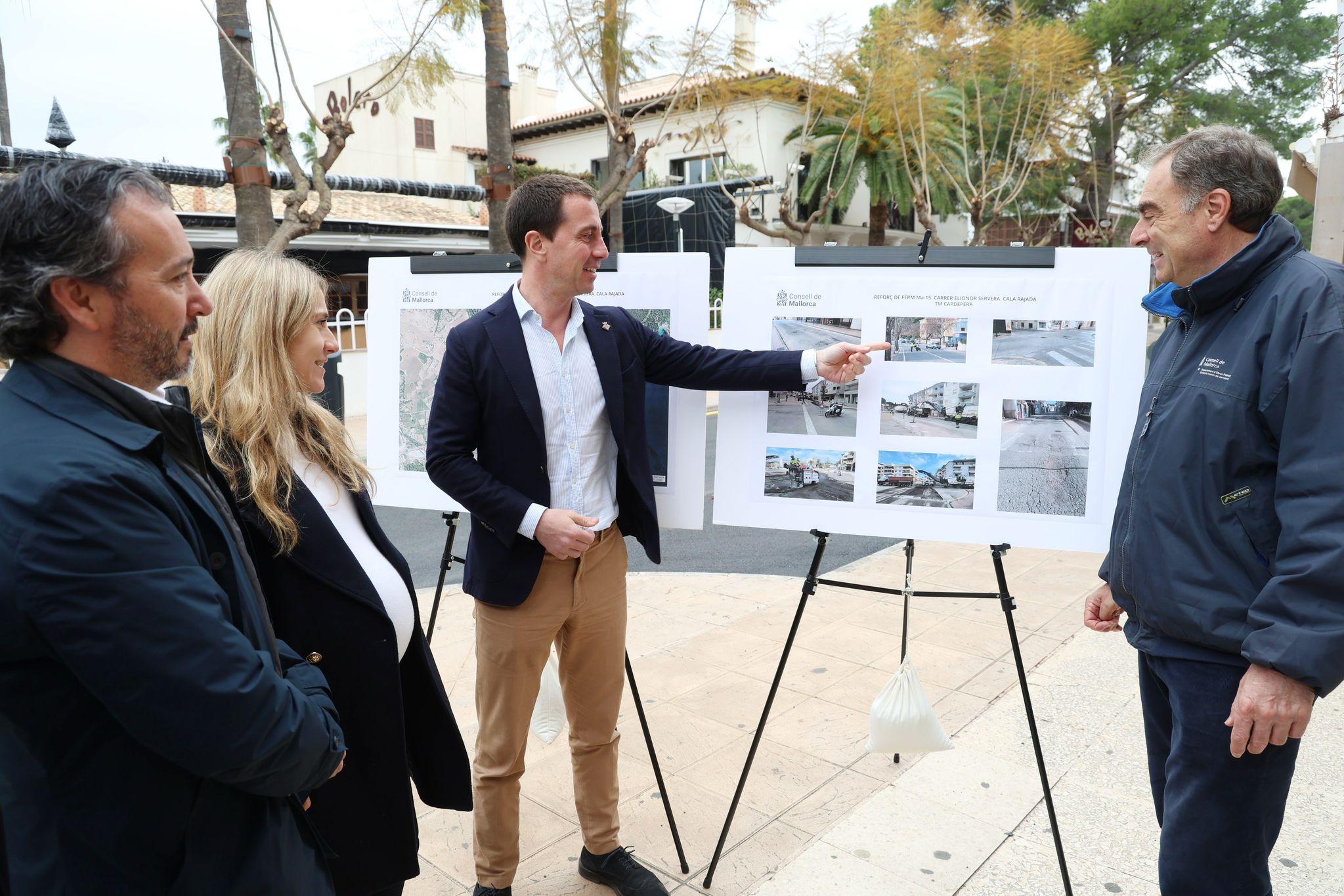 El president del Consell de Mallorca, Llorenç Galmés, visita les obres de reforma de l’avinguda Elionor Servera de Cala Rajada.