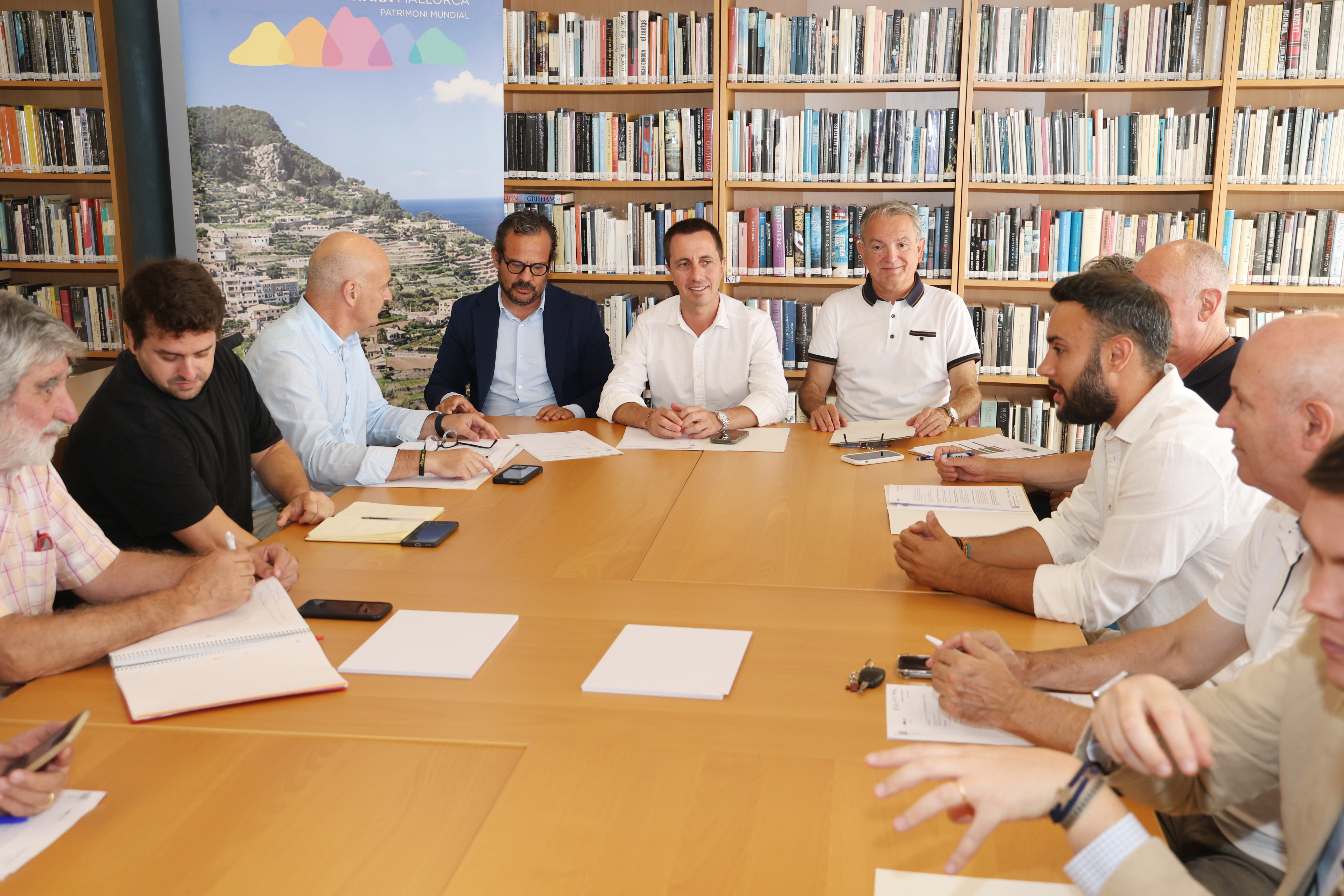 Mesa de batles i batlesses de la serra de Tramuntana.