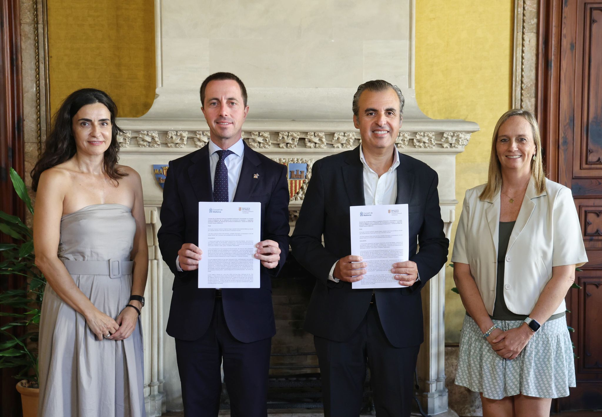 El Consell de Mallorca i el Govern de les Illes Balears signen un conveni per impulsar les pràctiques d’estudiants de formació professional a la institució insular.