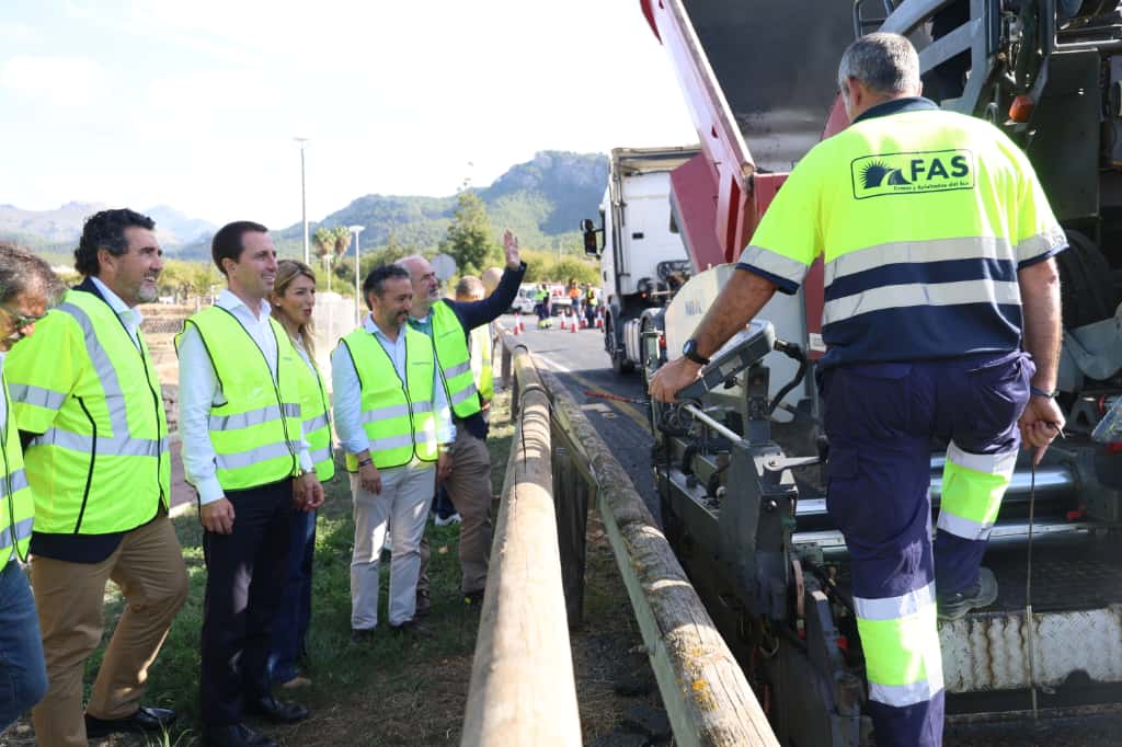 Inicio de las obras de refuerzo del firme de la carretera entre Peguera y el Puerto de Andratx.