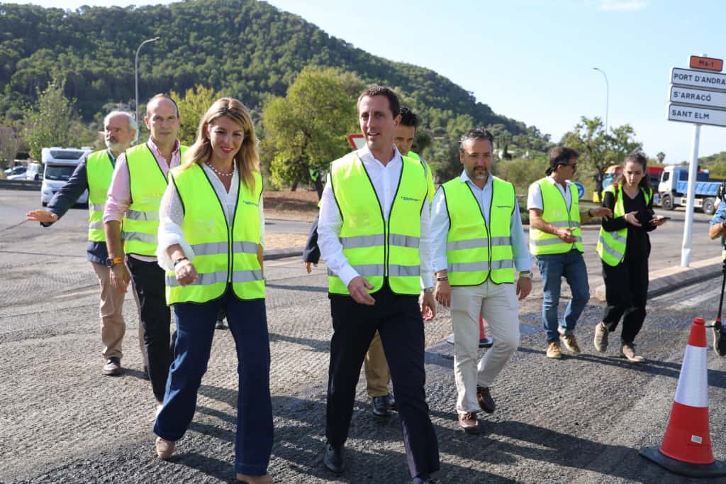 Inicio de las obras de refuerzo del firme de la carretera entre Peguera y el Puerto de Andratx.