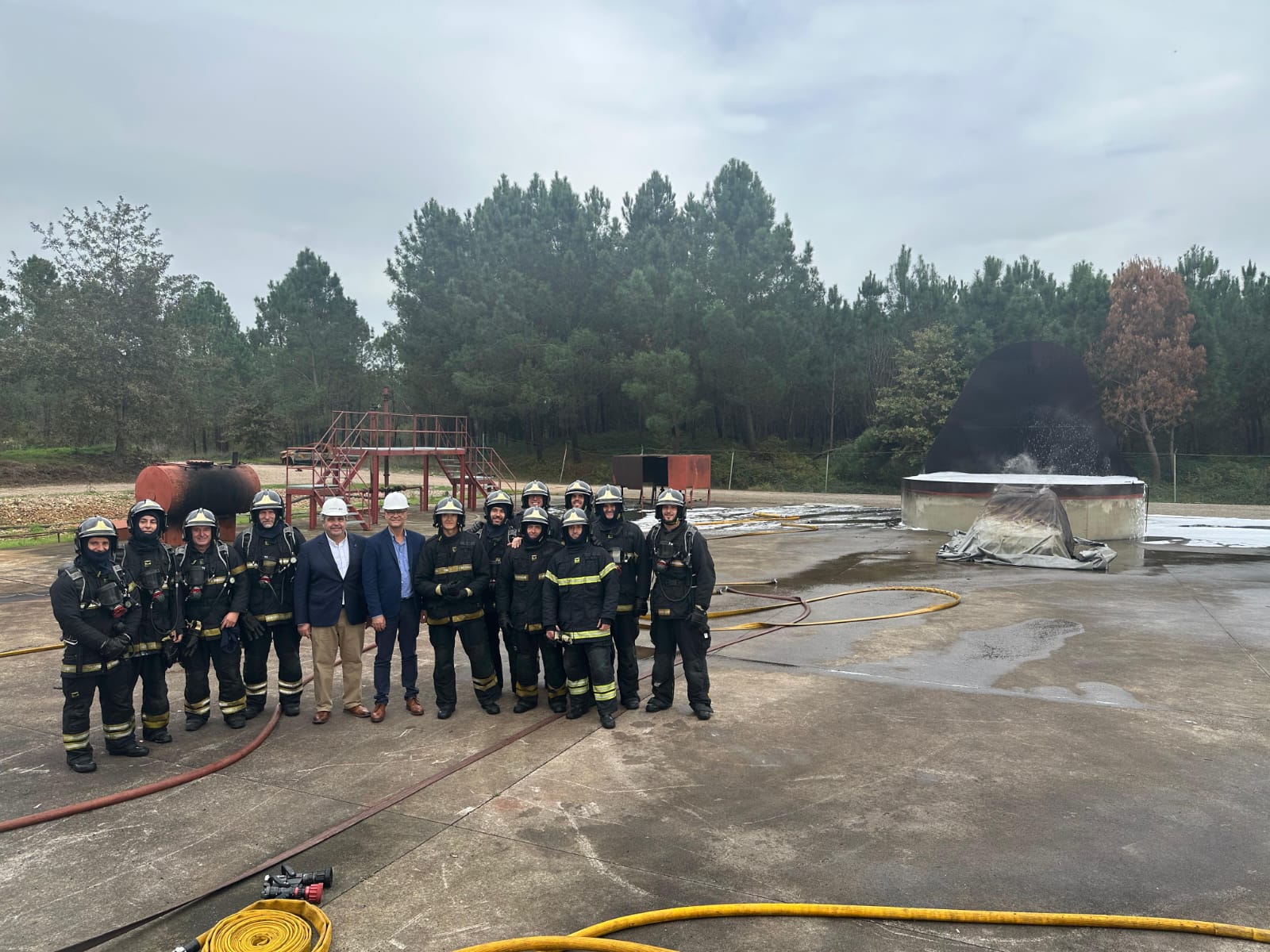 Formación en riesgos y medios de emergencia de los Bomberps de Mallorca en Seganosa.