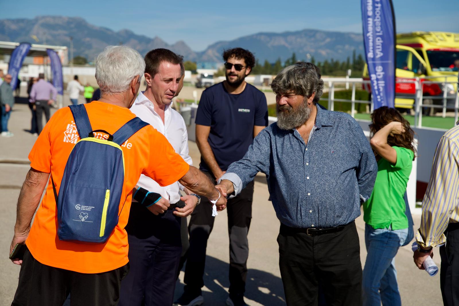 Jornada esportiva per a gent gran a l’Hipòdrom Son Pardo.