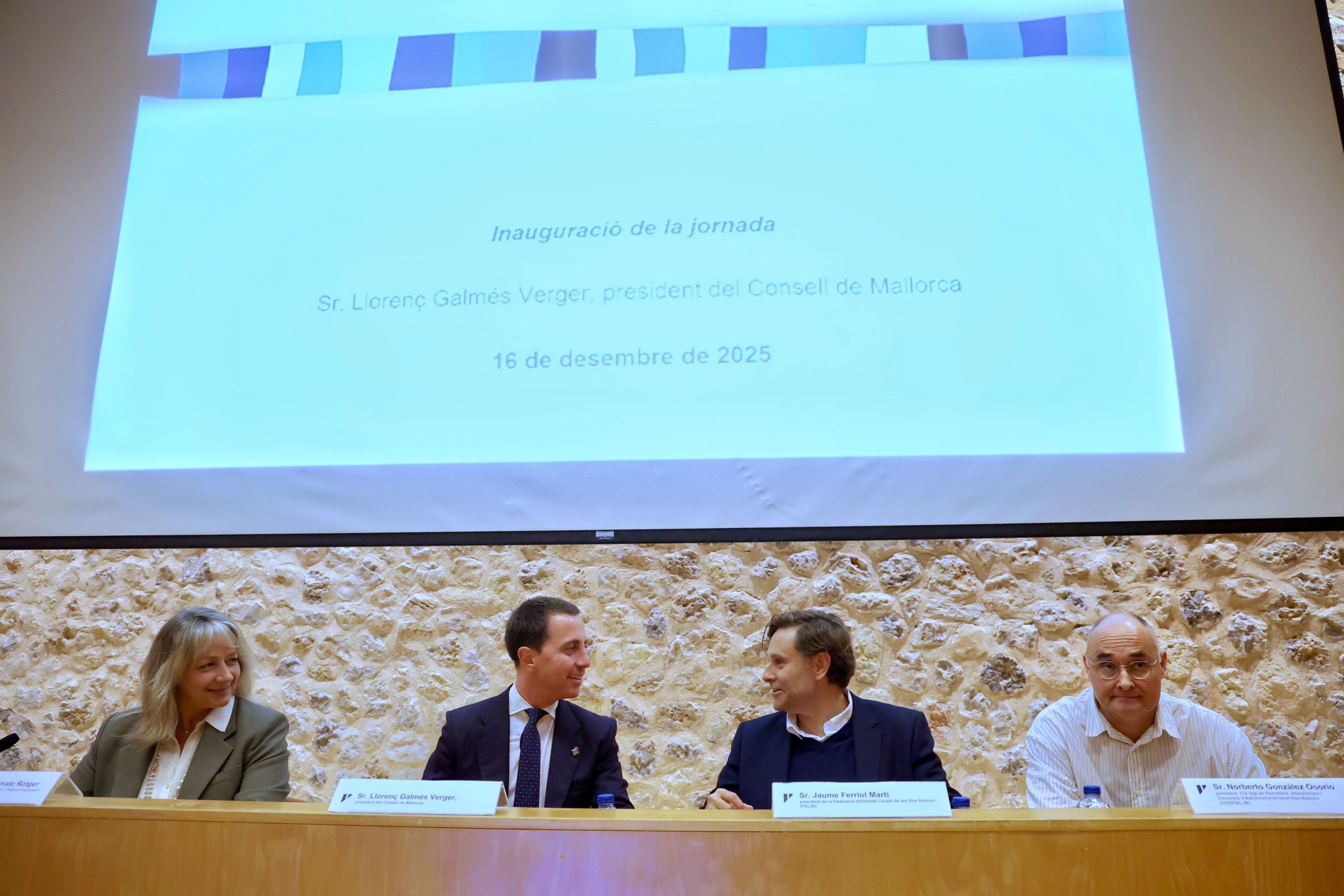 El Consell de Mallorca celebra el 40 aniversario de la aprobación de la Carta Europea de Autonomía Local y de la Ley reguladora de las bases de régimen local.