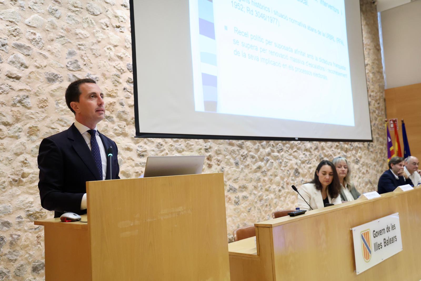 El Consell de Mallorca celebra el 40 aniversario de la aprobación de la Carta Europea de Autonomía Local y de la Ley reguladora de las bases de régimen local.