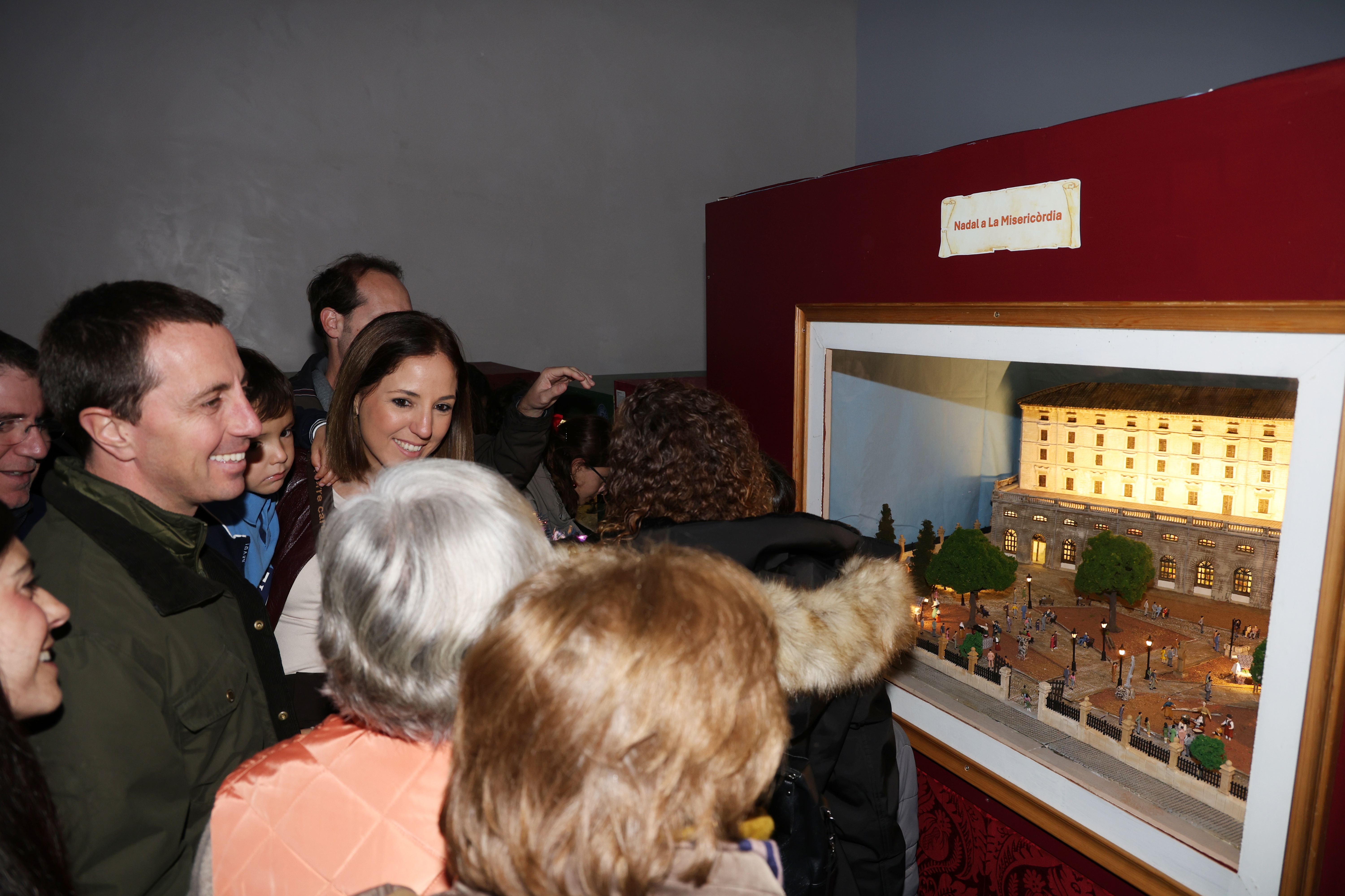 El presidente del Consell de Mallorca, Llorenç Galmés, en el belen del Centro Cultural la Misericordia.
