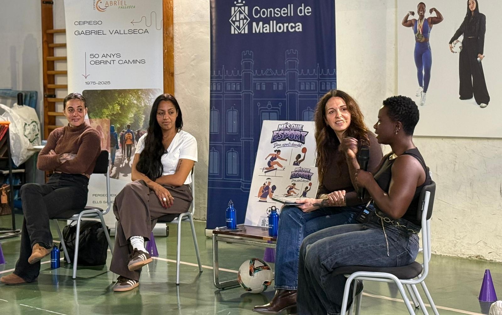Conferència «Dones, esport i diversitat» organitzada pel Consell de Mallorca al CEIPIESO Gabriel Vallseca.