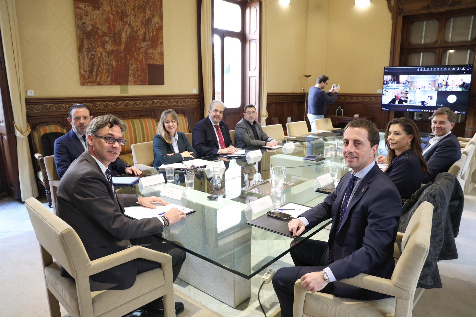 Reunió entre el Govern de les Illes Balears, els consells insulars i els ajuntaments per analitzar l’impacte econòmic a les Illes Balears del conflicte bèl·lic a l’Orient Mitjà.