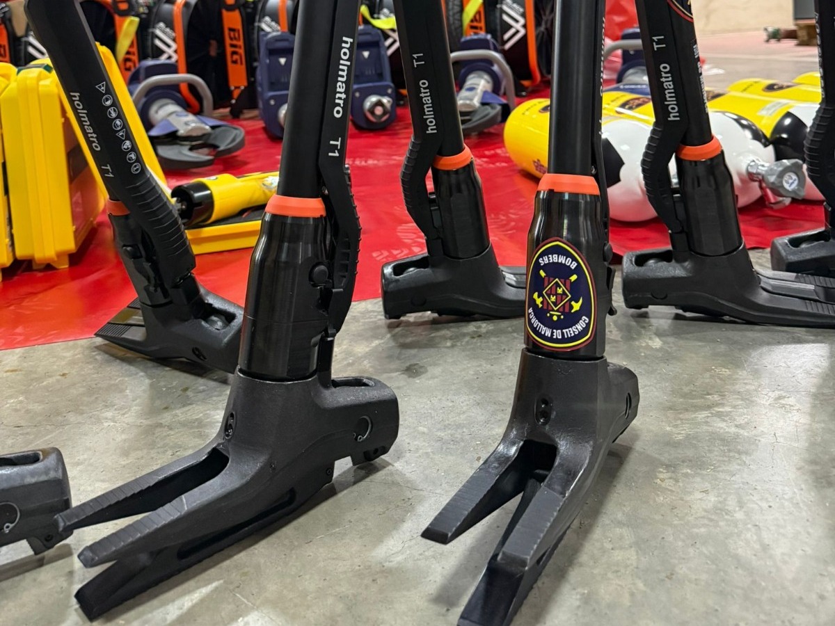 El Servicio de Bomberos de Mallorca presenta el nuevo equipamiento operativo.