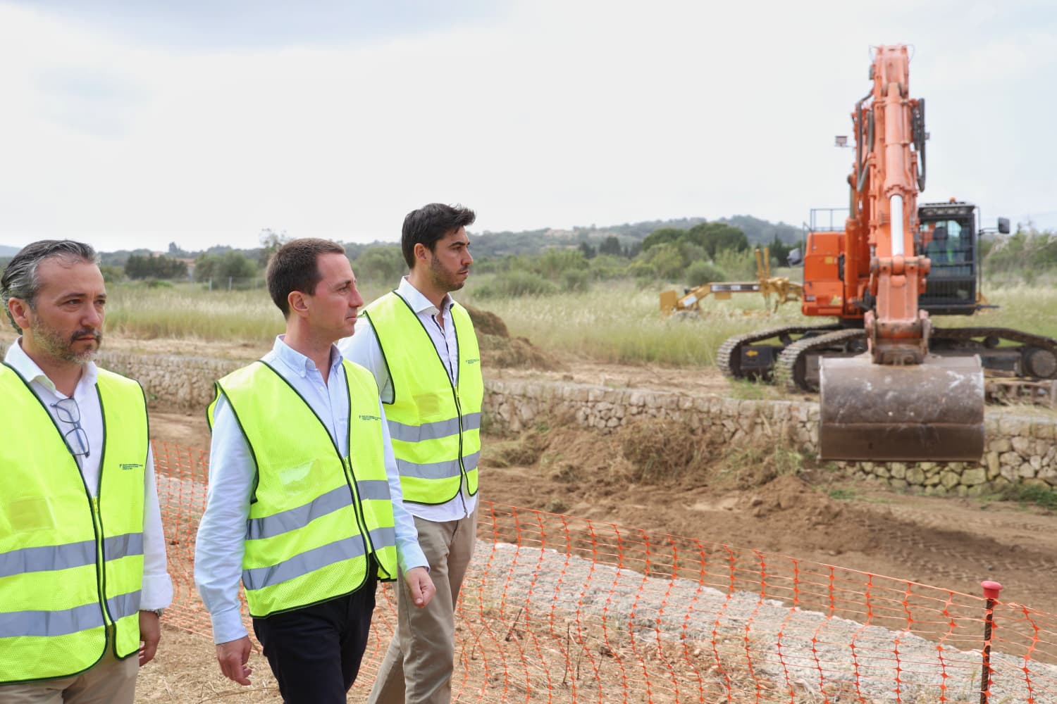 Millora del drenatge de la variant de Sant Llorenç al seu pas pel torrent de ses Planes.