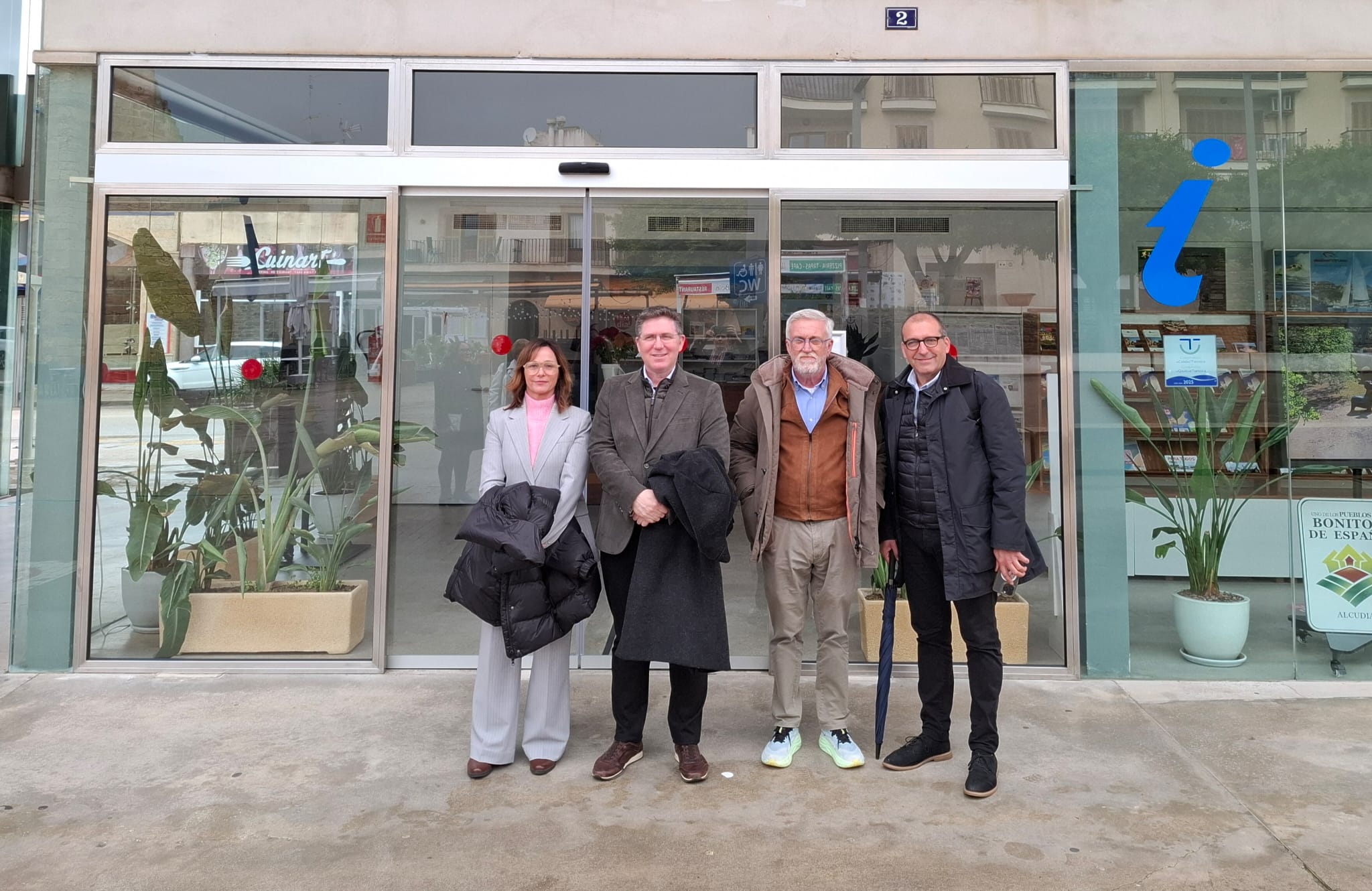 Imágenes de la oficina de turismo de Alcúdia