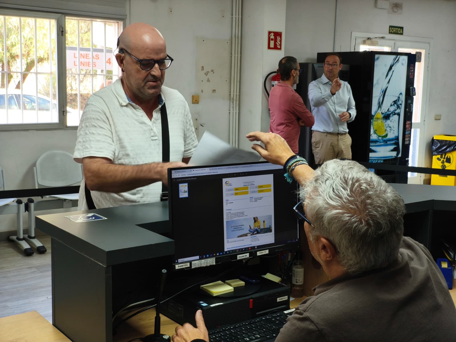 Ara mateix els usuaris ja disposen de bucles magnètics a les oficines de les 5 ITV que hi ha a l'illa.