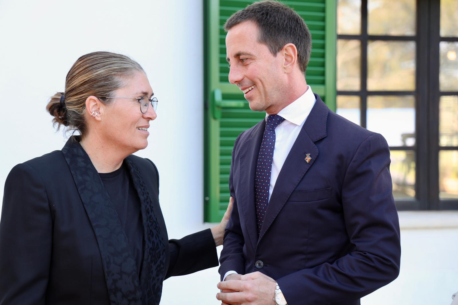 Imatges del President Galmés i la guardonada, Macarena de Castro 