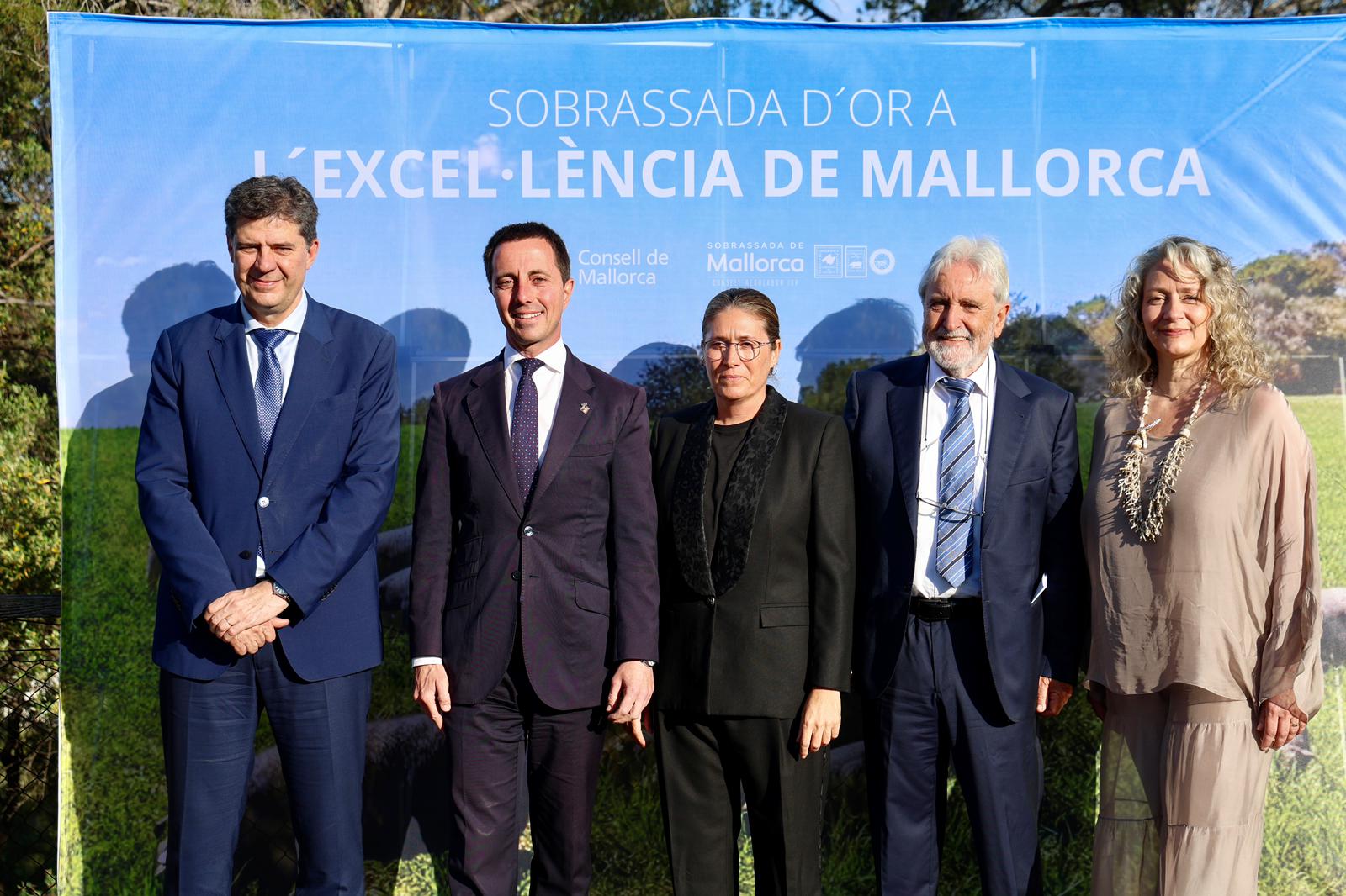 Imatge institucional amb les aautoritats 