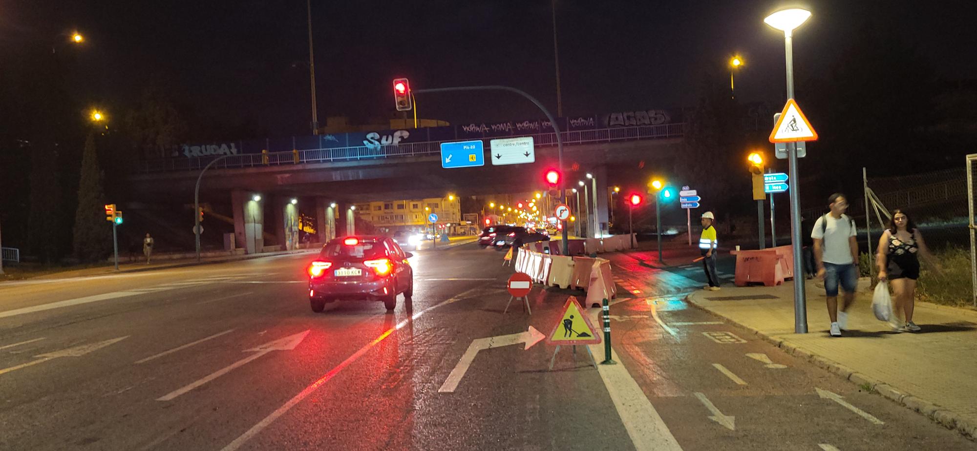 Imagen de unos cortes por obras en la via de cintura.