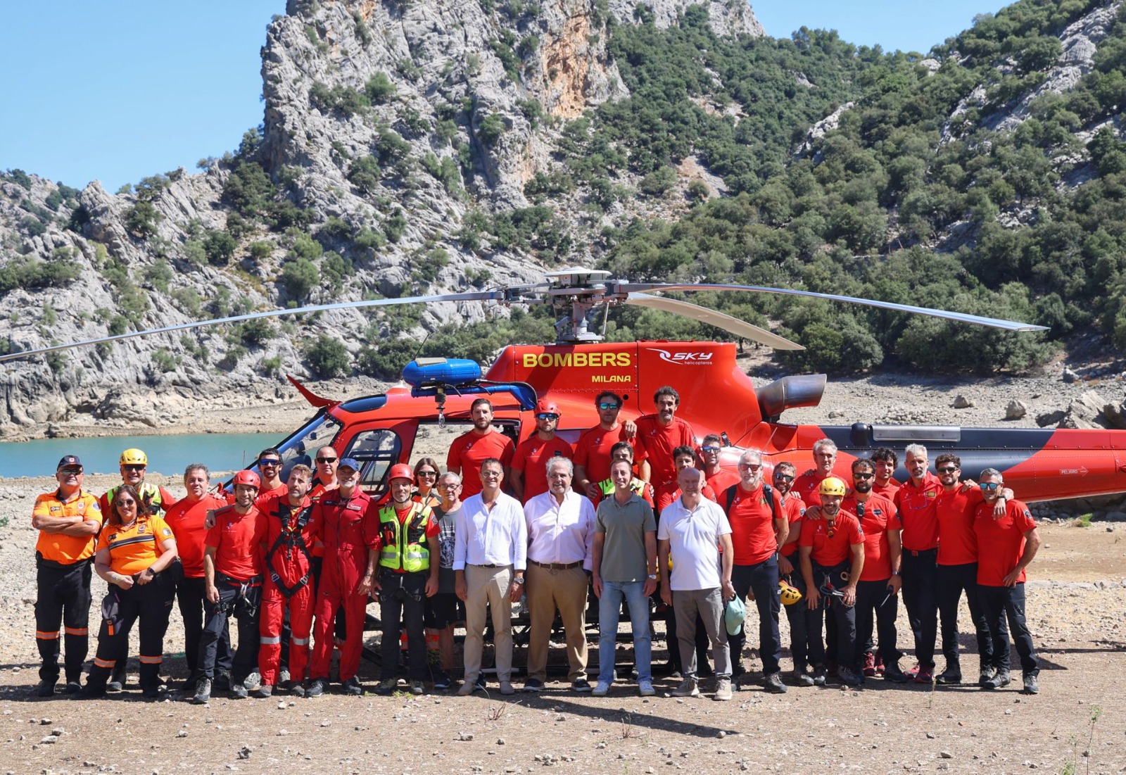 Presentación del nuevo helicóptero <em>Milana</em> de los Bomberos de Mallorca.