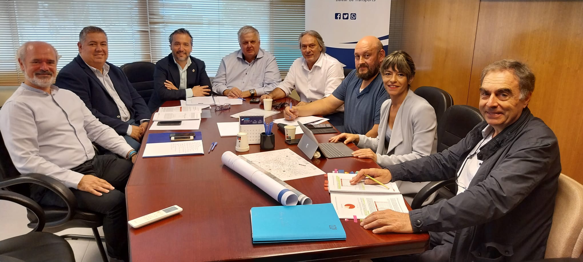 Imatge de la reunió amb la Federació Empreserial de Transports de Balears amb el seu president Rafel Roig.