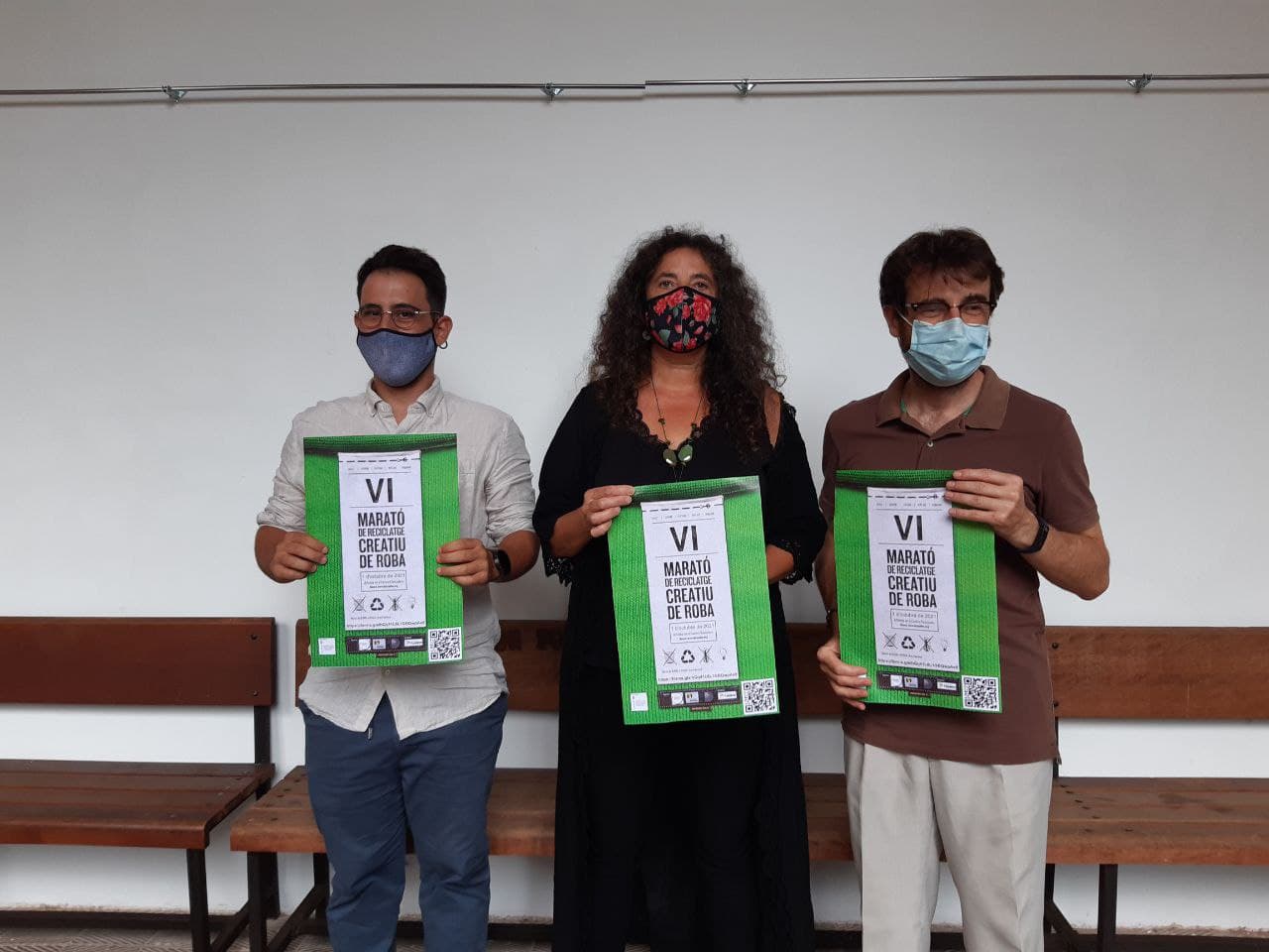 El director insular de Residus del Consell de Mallorca,  Juan Cruz Carrasco, la  directora general de la Fundació Deixalles, Francesca Martí i el director de l’Escola d’Art Superior de Disseny de les Illes Balears, Miquel Oliver  