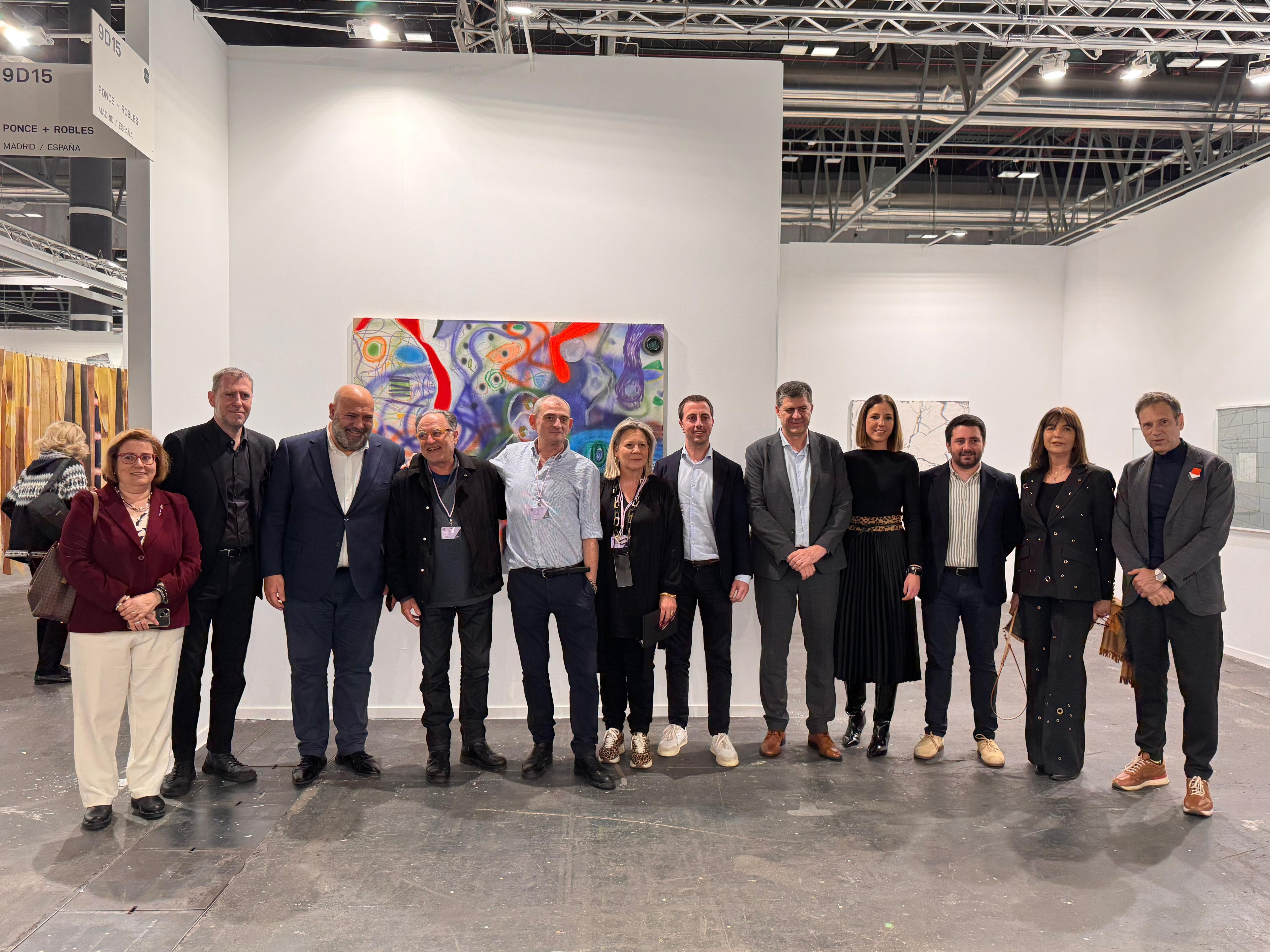 Moment de la visita del president del Consell de Mallorca, Llorenç Galmés i la vicepresidenta i consellera de Cultura i Patrimoni, Antònia Roca a la fira internacional ARCO Madrid