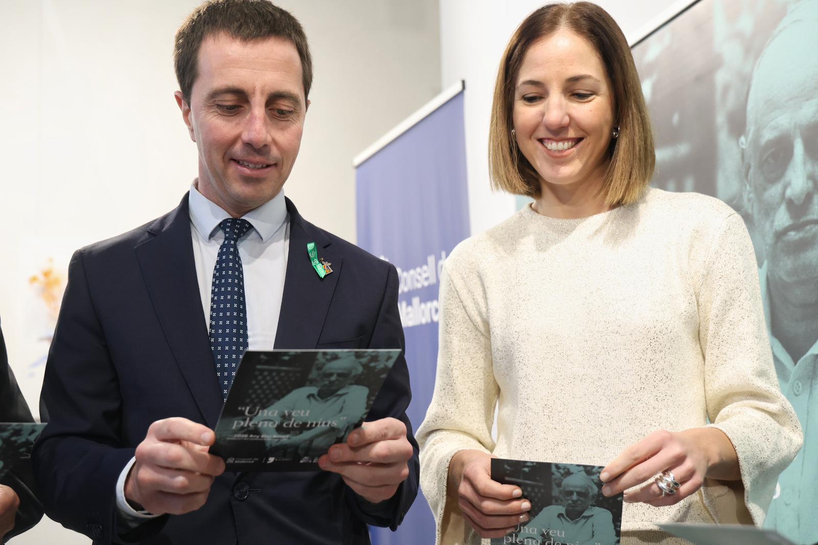 El president del Consell de Mallorca, Llorenç Galmés i la vicepresidenta i consellera de Cultura i Patrimoni, Antònia Roca