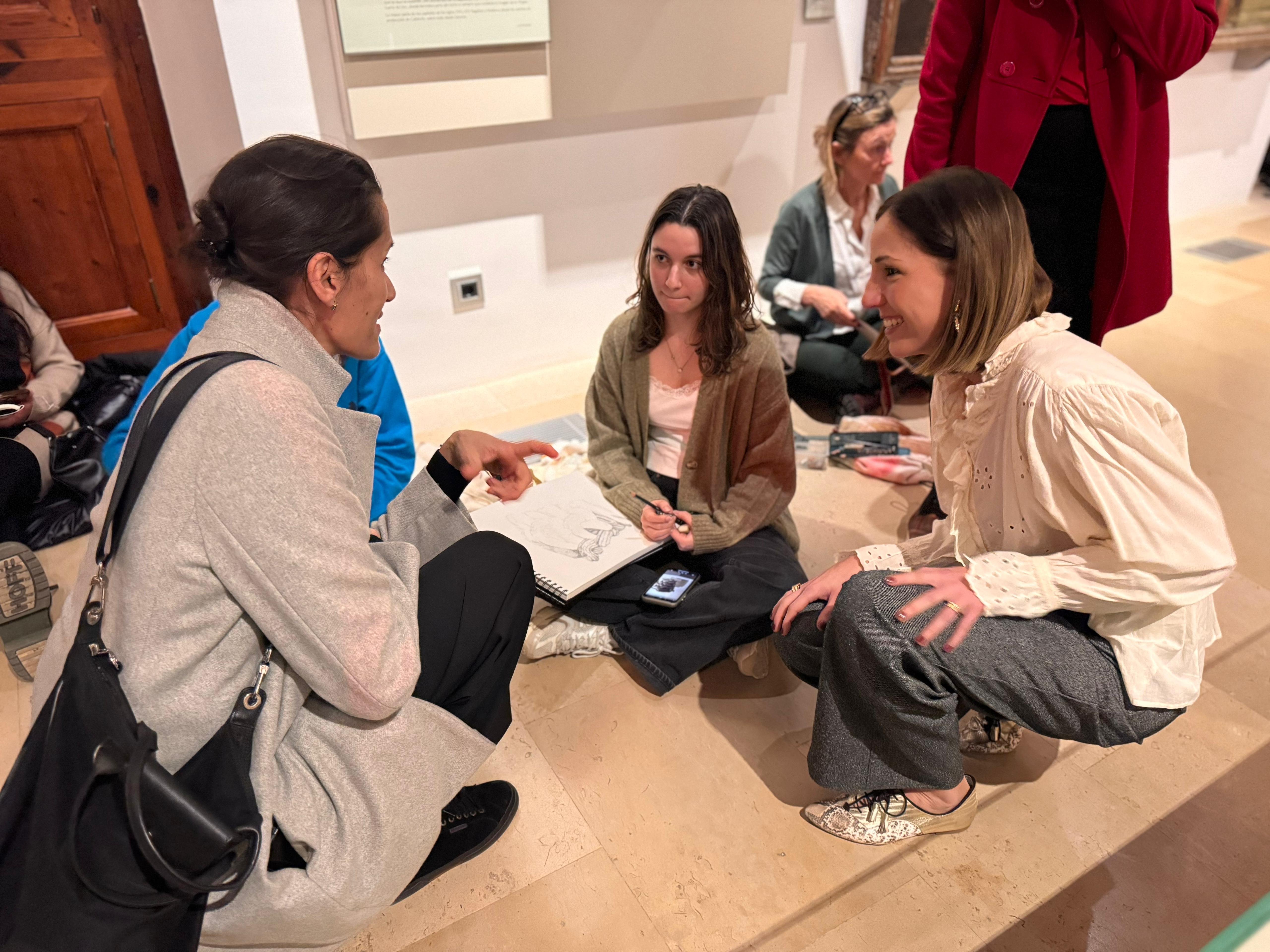 La vicepresidenta del Consell de Mallorca y consellera de Cultura y Patrimonio, Antònia Roca, en el Museo de Mallorca durante la presentación del proyecto conjunto con la escuela de de Bellas Artes ADEMA