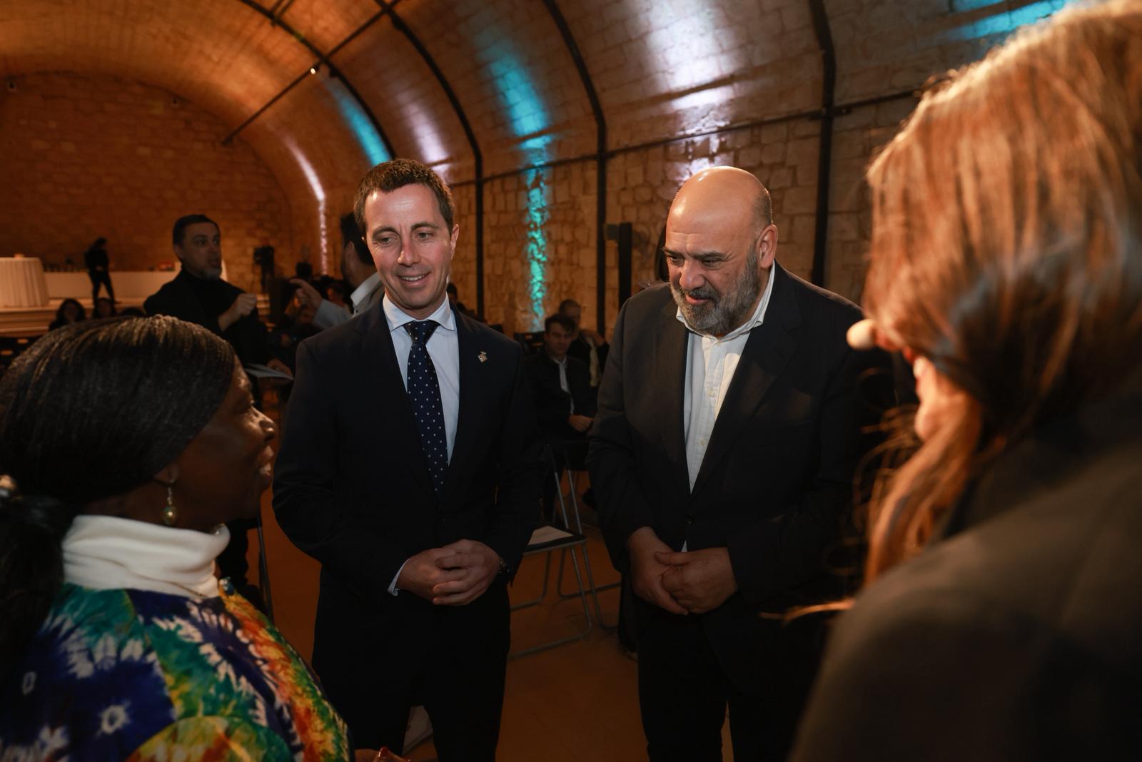 Presentació I Congrés Internacional d’Art, Cultura i Ciència – Biennal B