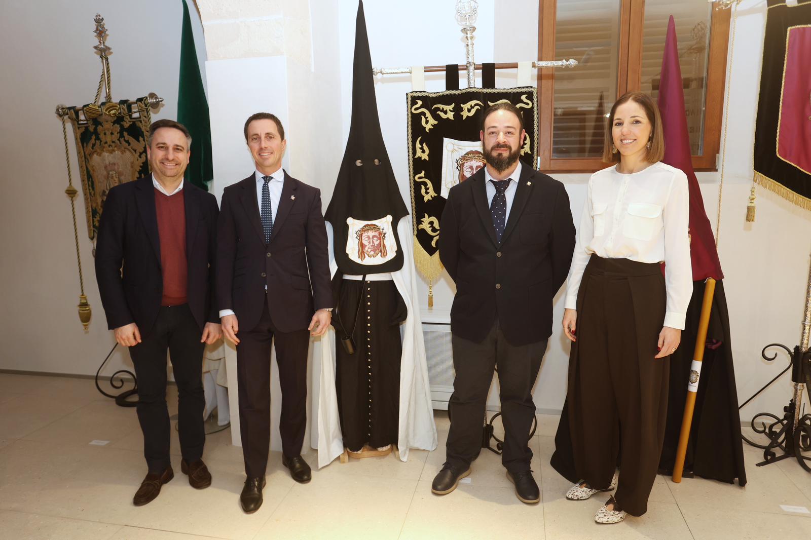  Inauguració de les dues exposicions de Setmana Santa a La Misericòrdia.