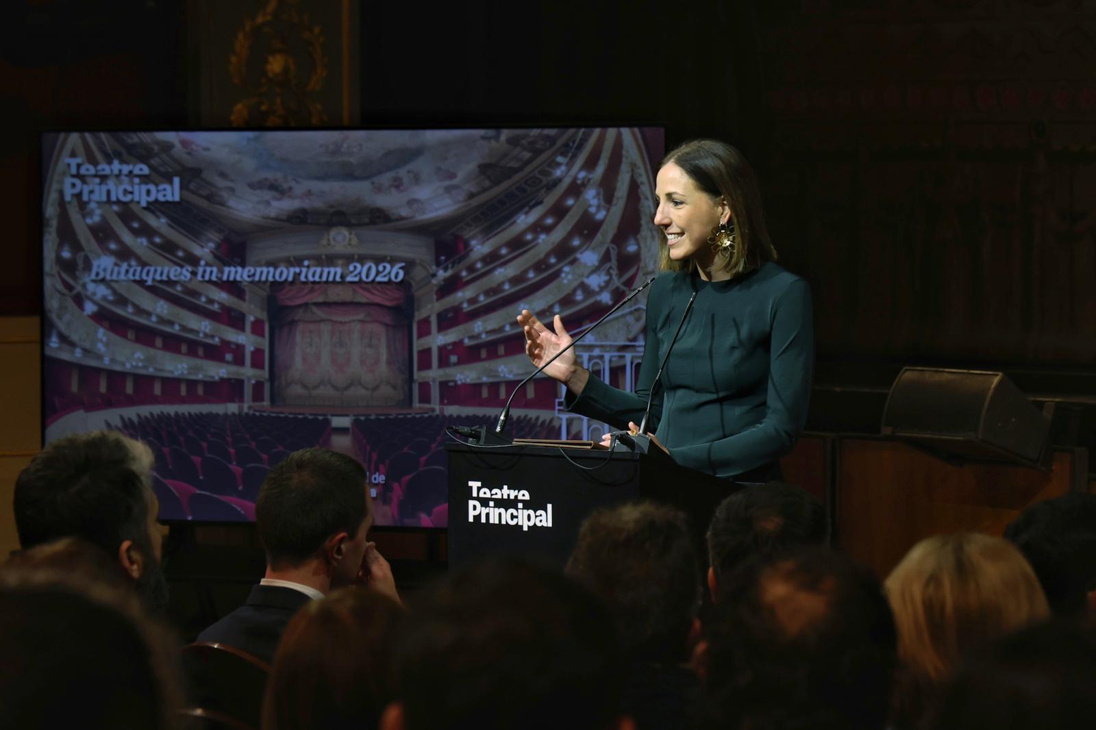 Acto de homenaje a catorce personalidades emblemáticas del mundo teatral y musical de Mallorca en el Teatro Principal de Palma.