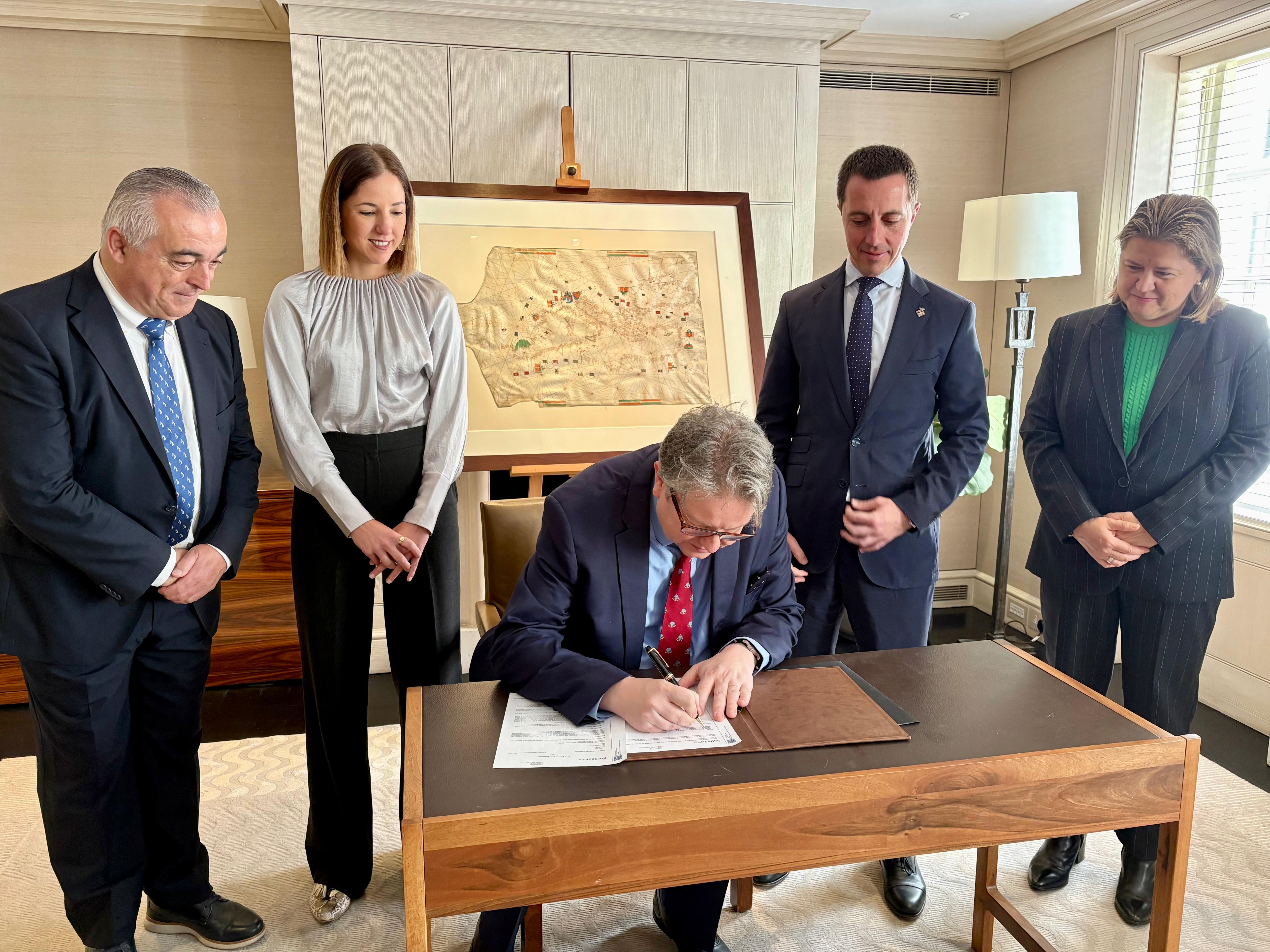 Acte d'adquisició de la carta portolana de Pere Rossell a Sotheby’s, Londres.