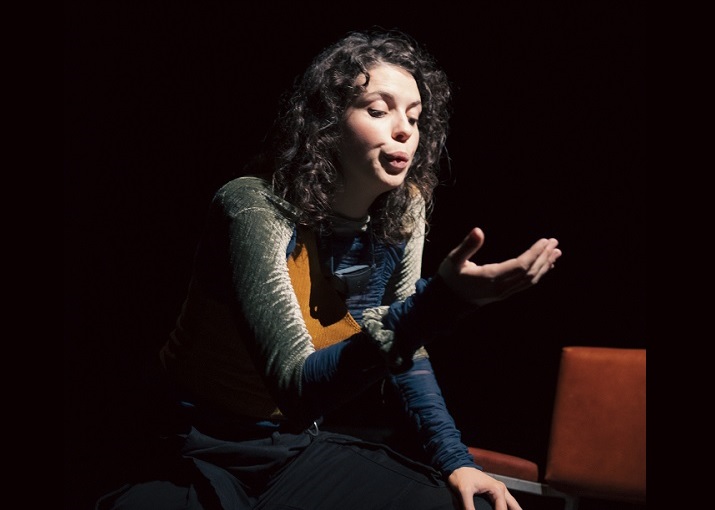Alícia massa gran i massa petita